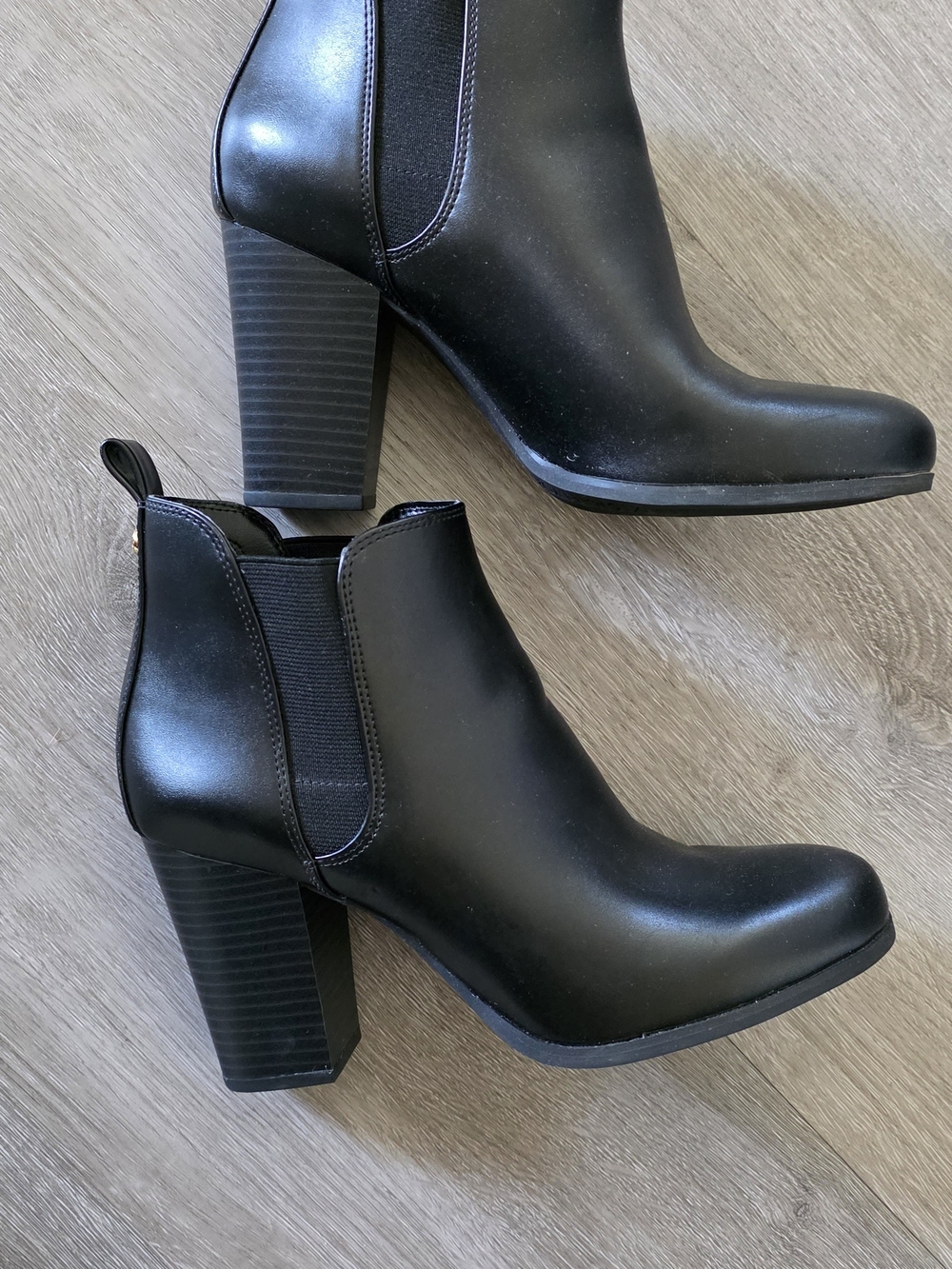 Michael Kors Black Leather Block Heel Chelsea Ankle Boots